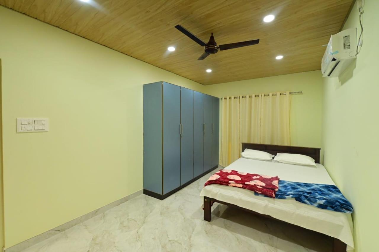 Gokula Homestay Subrahmanya Bagian luar foto